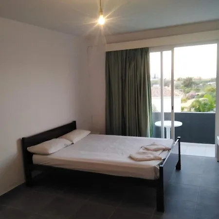Rolandos Apts Apart Otel
