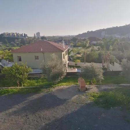 Rolandos Apts